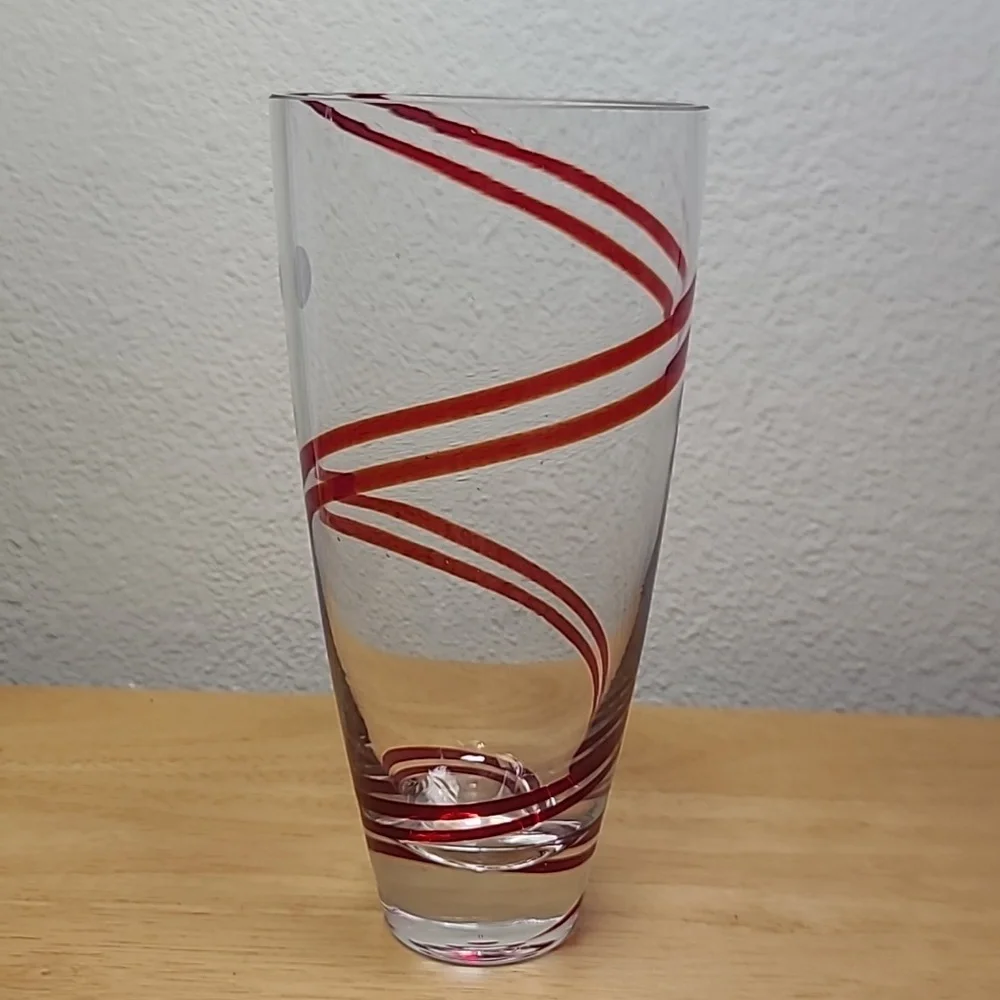 Mouth Blown Double Red Swirline Hand Blown Glass Vase